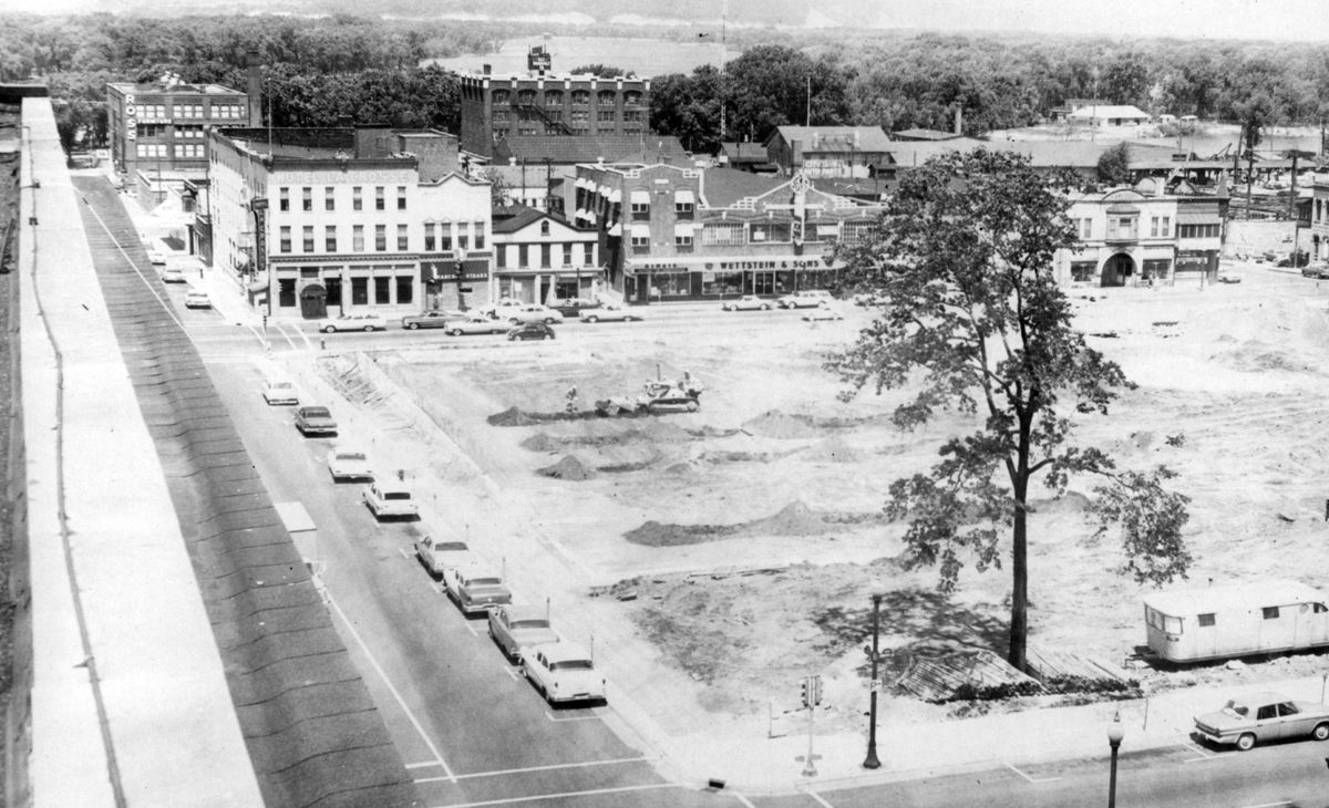 Hometown history: Courthouse Square in 1965
